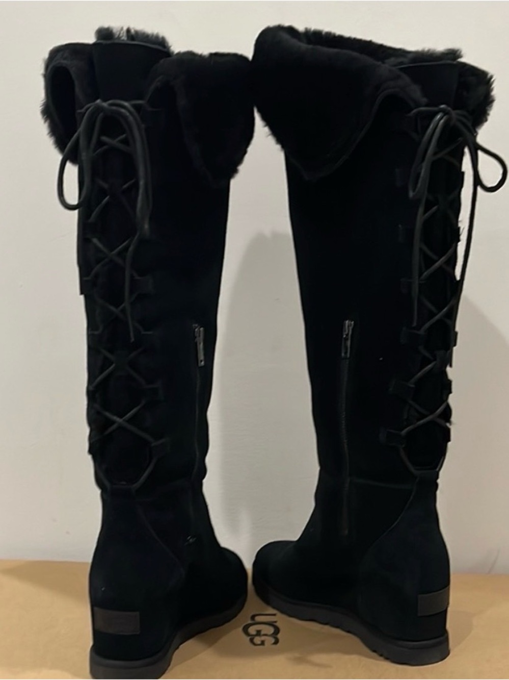 🌹UGG 🌹Black Suede Over-the-Knee Lace-Back Boots with Faux-Fur Cuff
